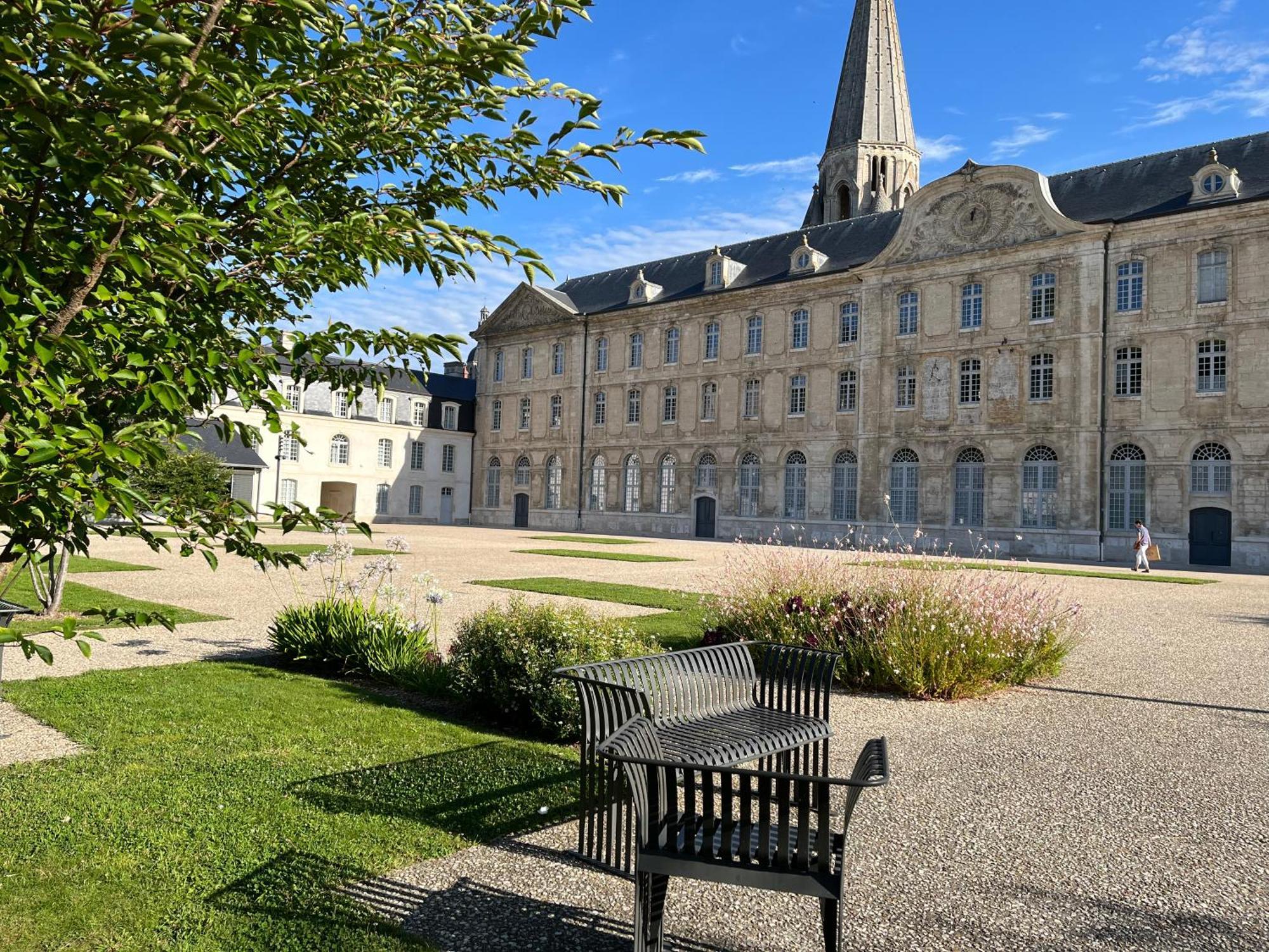 Apartment En Hyper Centre De Vendôme
